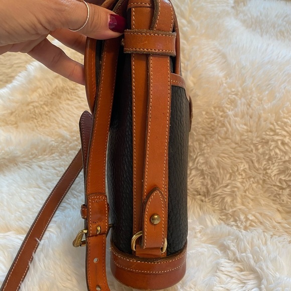 Vintage Dooney & Bourke Calvary Spectator Pebbled Leather Crossbody Bag - Picture 9 of 16